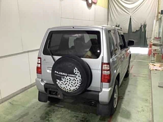 MITSUBISHI PAJERO MINI 2010