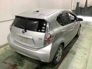 TOYOTA AQUA 2012