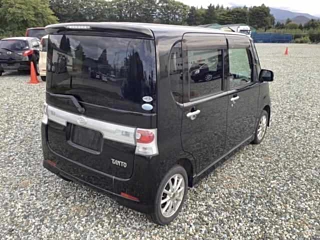 DAIHATSU TANTO 2008