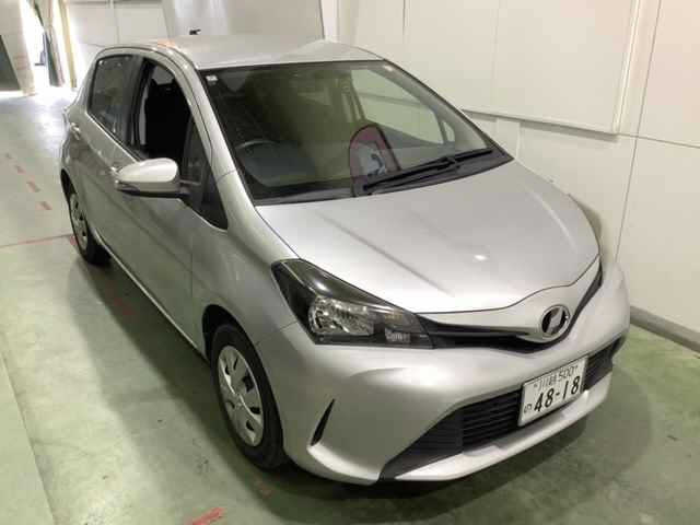 TOYOTA VITZ 2016