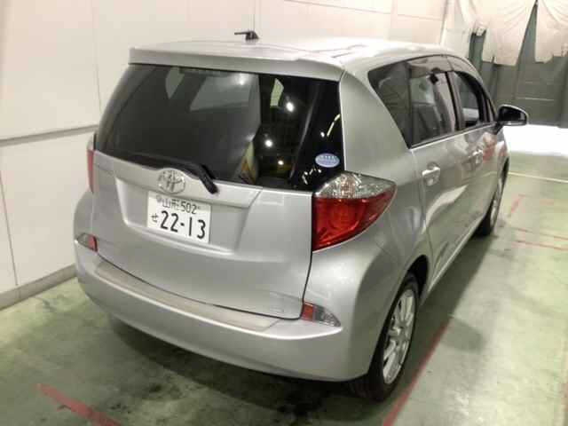 TOYOTA RACTIS 2013