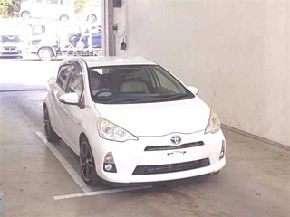 TOYOTA AQUA 2013