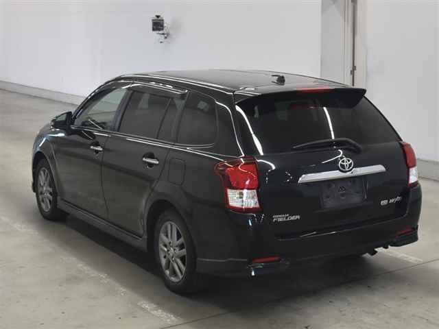 TOYOTA COROLLA FIELDER 2013