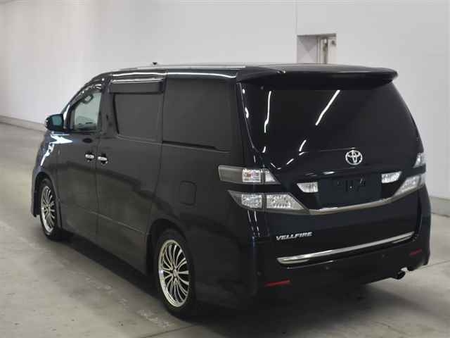 TOYOTA VELLFIRE 2011