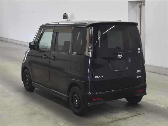NISSAN ROOX 2010