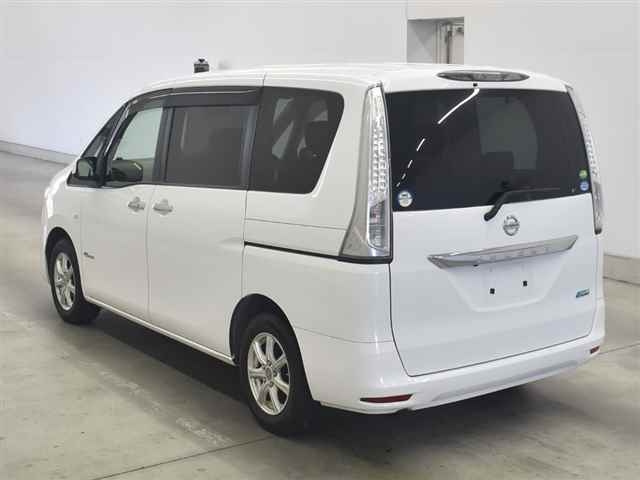 NISSAN SERENA 2013