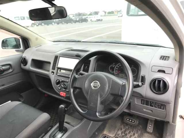 NISSAN AD 2012