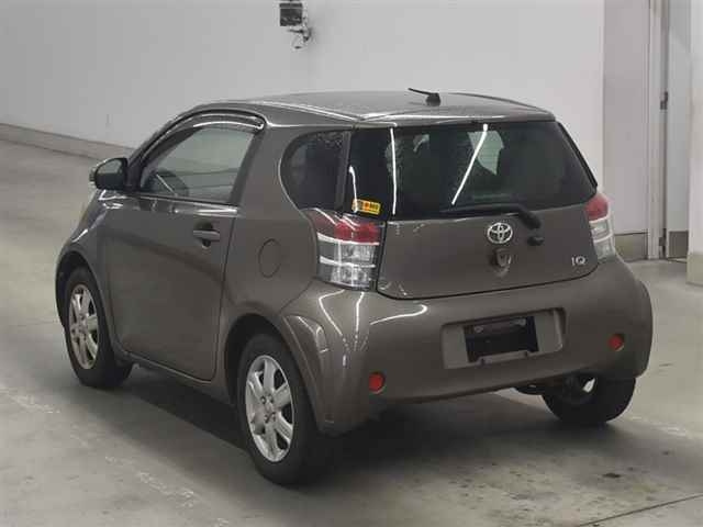TOYOTA IQ 2009