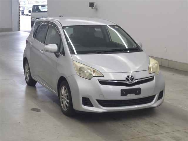 TOYOTA RACTIS 2012