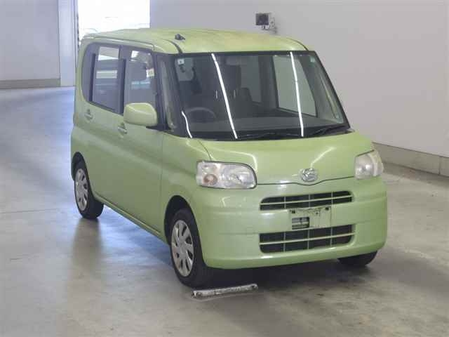 DAIHATSU TANTO 2013