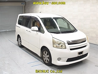 TOYOTA NOAH 2008