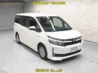TOYOTA VOXY 2014