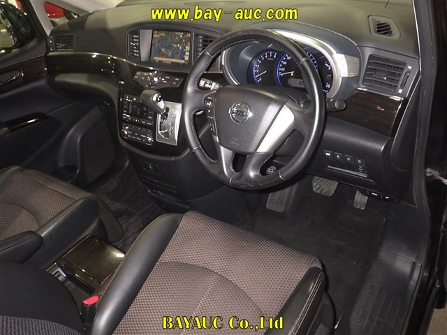 NISSAN ELGRAND 2012