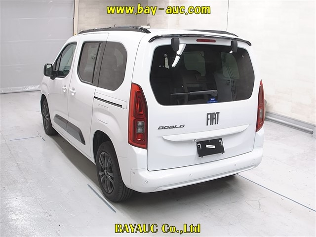 FIAT DOBLO 2025
