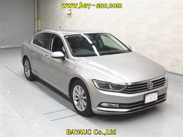 VOLKSWAGEN PASSAT 2017