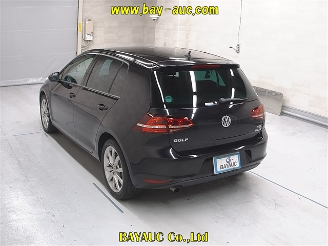 VOLKSWAGEN GOLF 2017