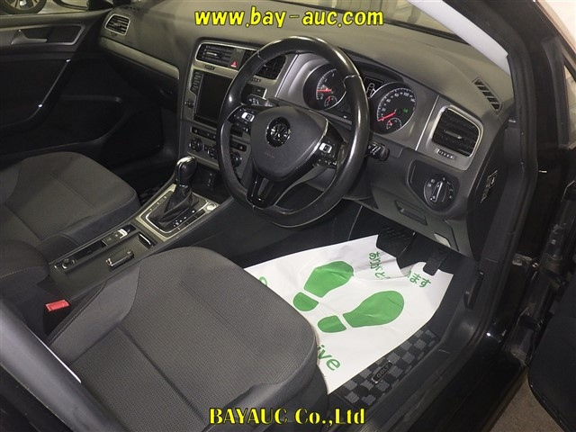 VOLKSWAGEN GOLF 2017