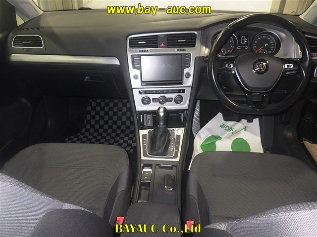 VOLKSWAGEN GOLF 2017