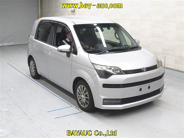 TOYOTA SPADE 2013