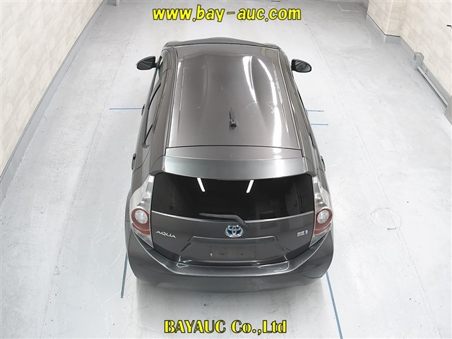 TOYOTA AQUA 2013