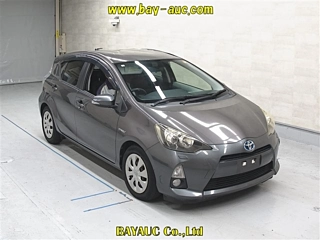 TOYOTA AQUA 2013