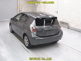TOYOTA AQUA 2013
