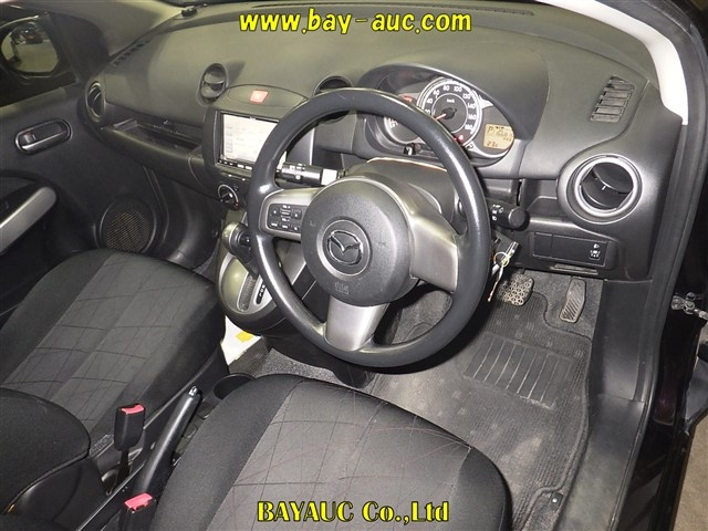 MAZDA DEMIO 2013