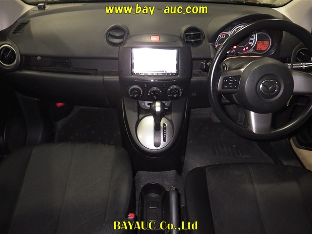 MAZDA DEMIO 2013