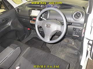 DAIHATSU TANTO 2013