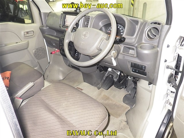 NISSAN CLIPPER VAN 2015