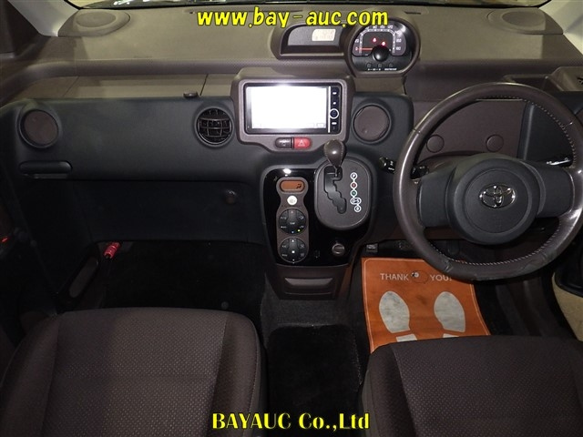 TOYOTA SPADE 2013