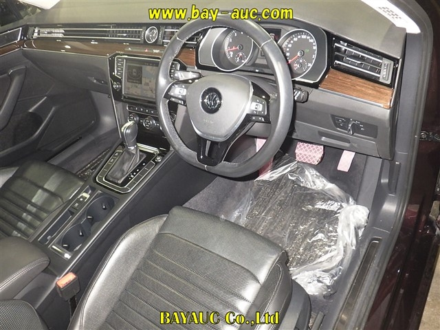 VOLKSWAGEN PASSAT VARIANT 2016