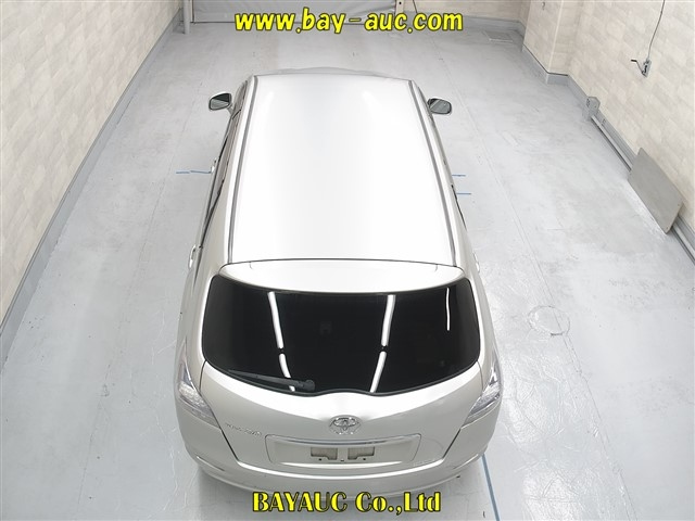 TOYOTA MARK X ZIO 2009