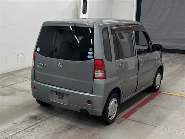 MITSUBISHI TOPPO 2010