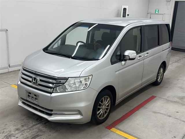 HONDA STEP WAGON 2012