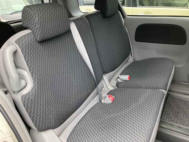 TOYOTA SIENTA 2008