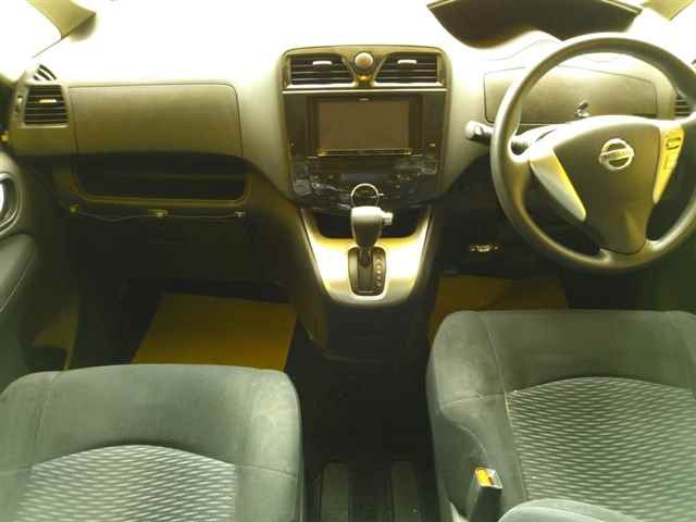 NISSAN SERENA 2012