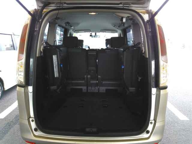 NISSAN SERENA 2012