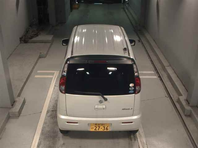 SUZUKI MRWAGON 2011