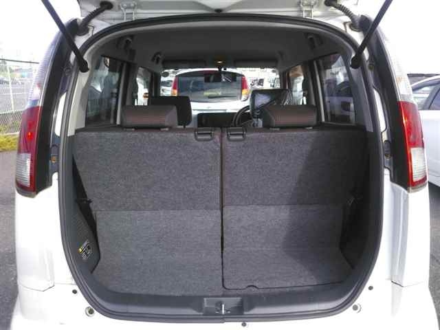 SUZUKI MRWAGON 2011