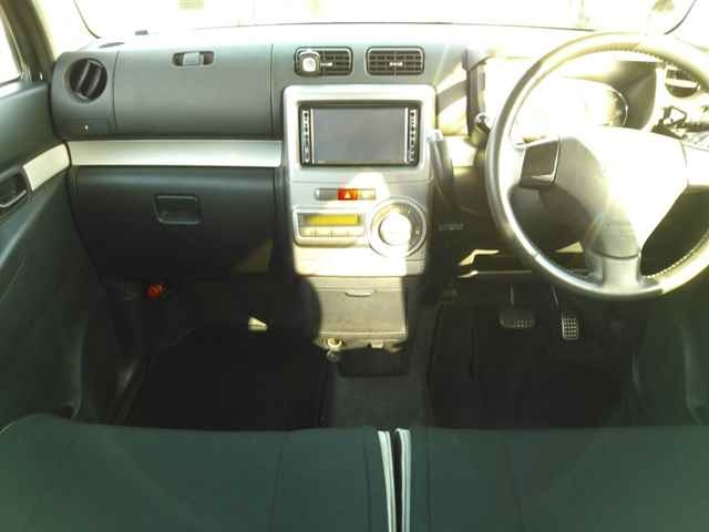 DAIHATSU MOVE CONTE 2010