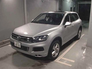 VOLKSWAGEN TOUAREG 2011