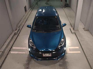 TOYOTA AQUA 2019