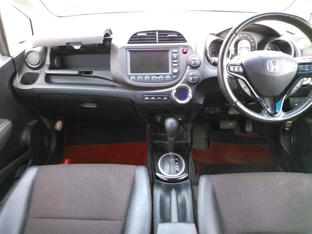 HONDA FIT SHUTTLE 2011