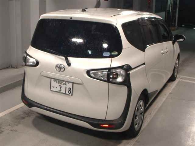 TOYOTA SIENTA 2016