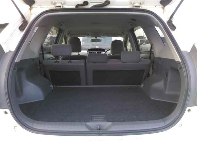 TOYOTA PRIUS ALPHA 2012