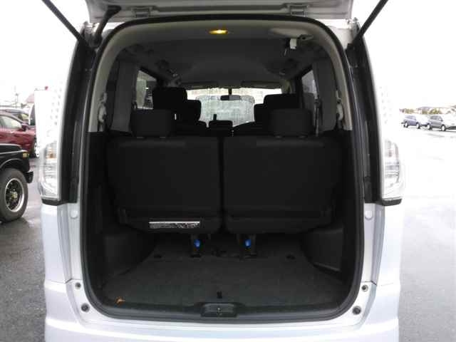 NISSAN SERENA 2012