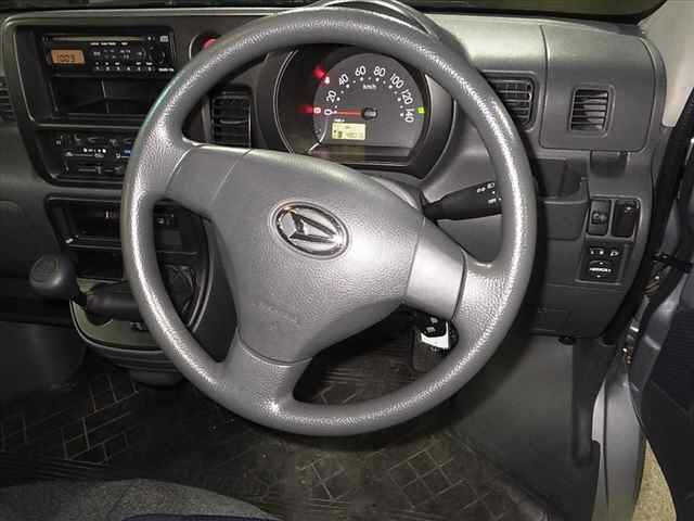 DAIHATSU HIJET VAN 2012