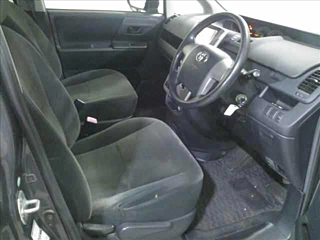 TOYOTA NOAH 2012