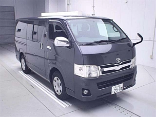 TOYOTA HIACE VAN 2011
